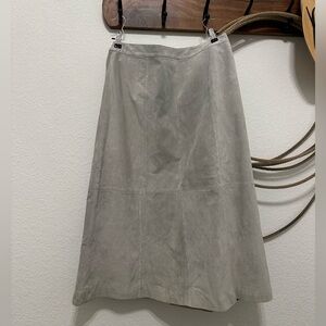 Vintage VIA ACCENTI Genuine Suede Midi Skirt – Grey/Stone